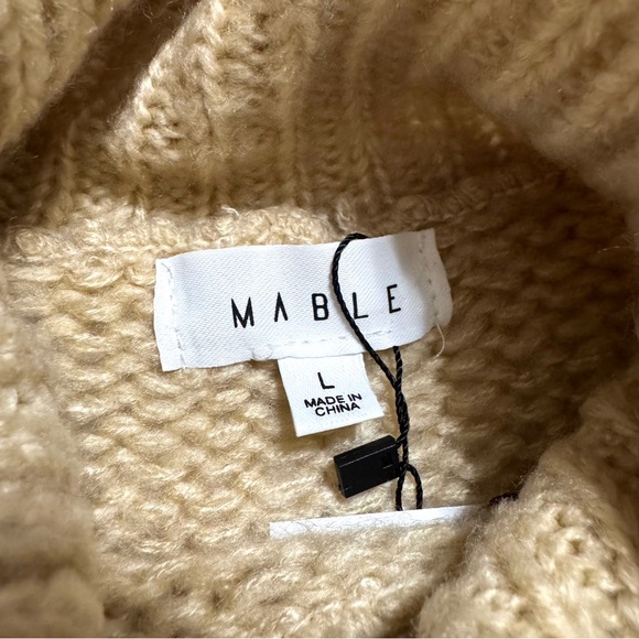NWT Mable Anthropologie Chunky Knit Turtleneck Cropped Sweater Oversized Large - Picture 2 of 3